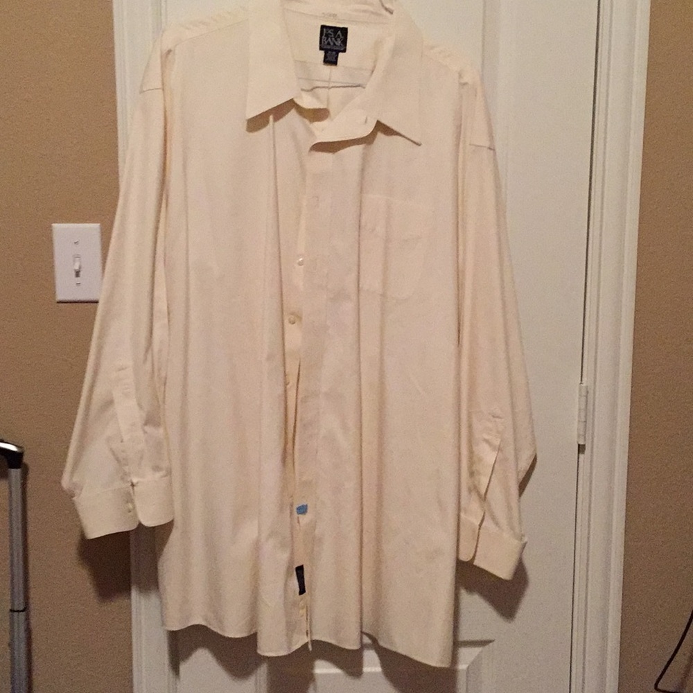Jos. A Banks Traveler Collection Men’s Dress Shirt
